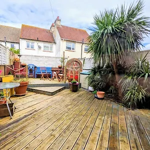 Holiday home Stunning 4br House With Free Parking - By Innit, Brighton