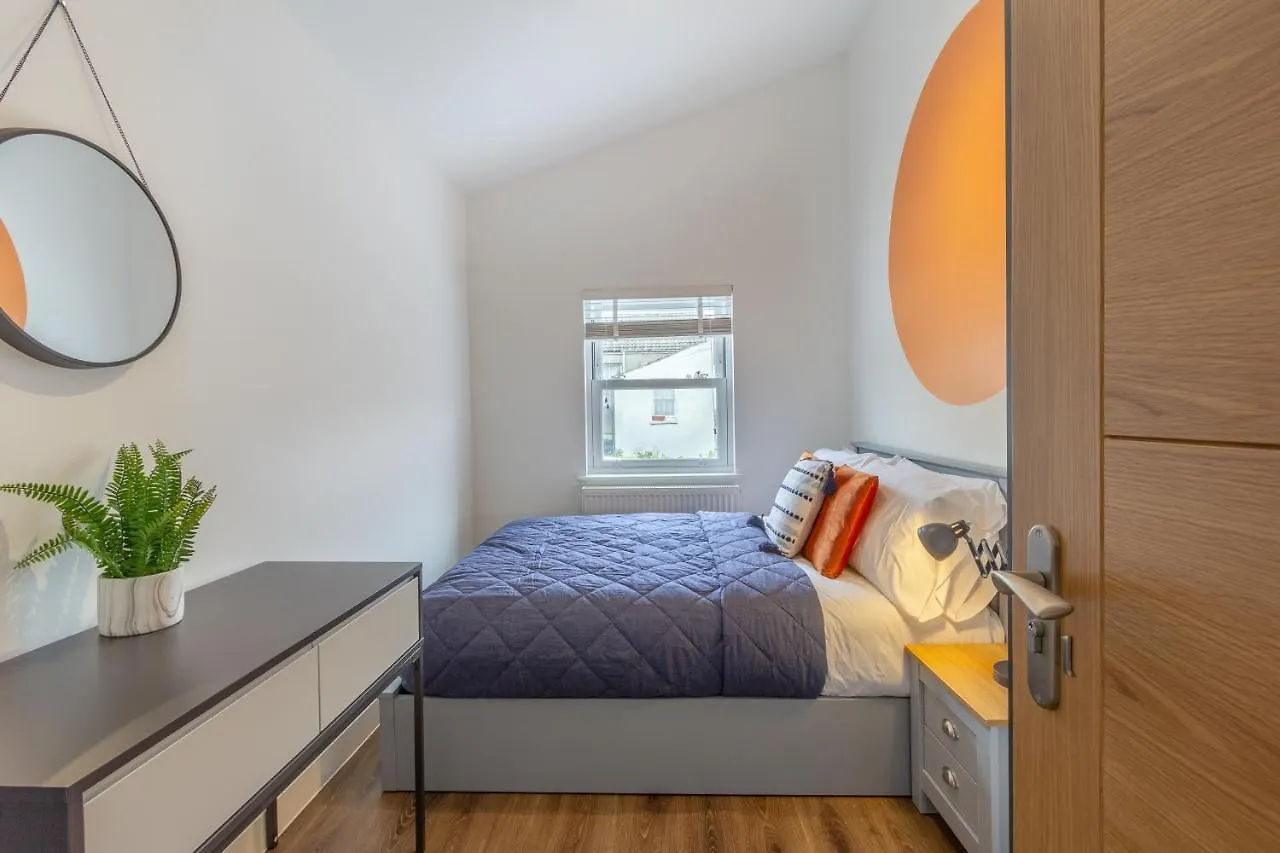 Bright Cheery 4 Bd Apartment By Brighton Station United Kingdom