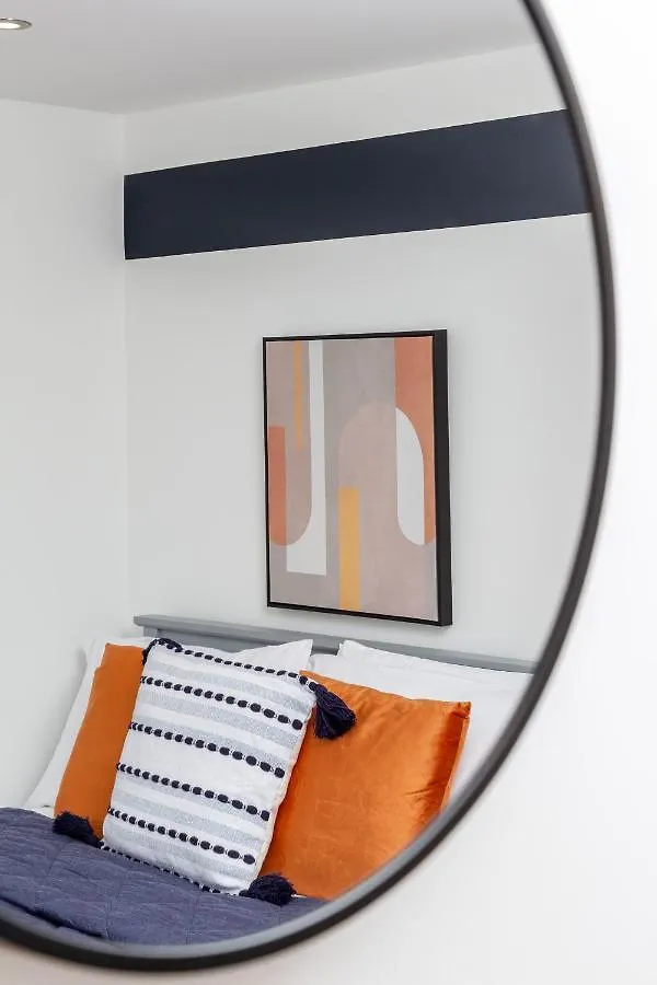 Bright Cheery 4 Bd Apartment By Brighton Station